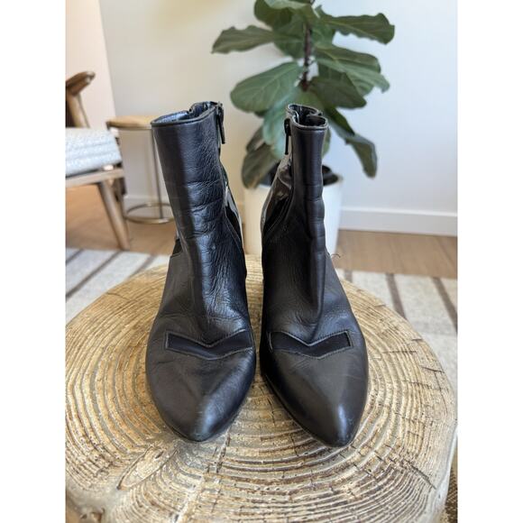 John Fluevog Slash Angular Ankle Bootie Black Leather Women’s 6.5 Point Toe Mesh - Picture 3 of 11